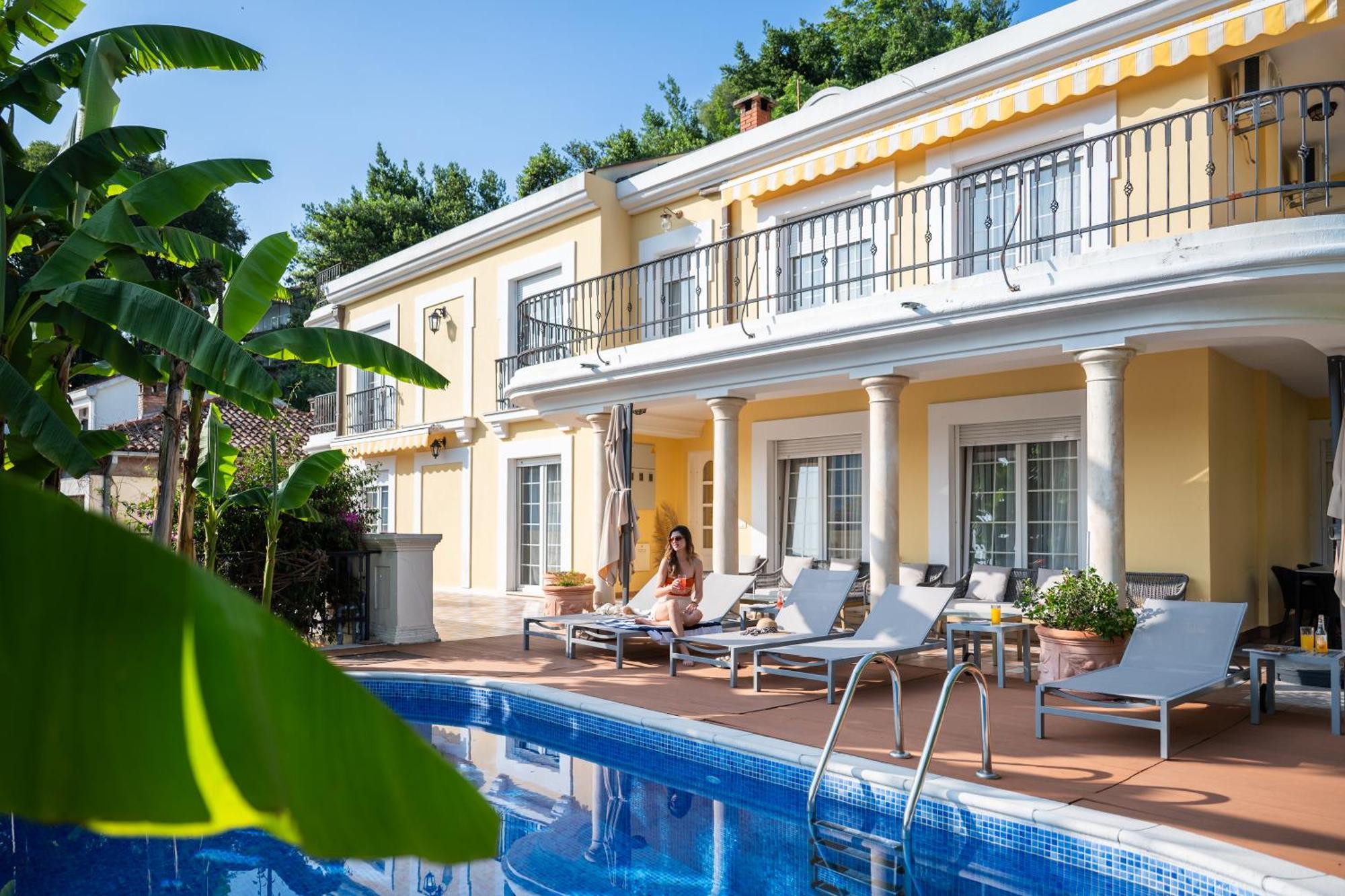 Vila Oliva Herceg Novi Luaran gambar